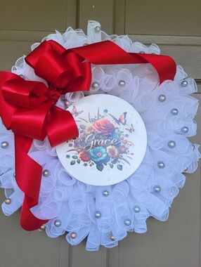 Handmade 'Grow In Grace' White Decorative Mesh Wreath